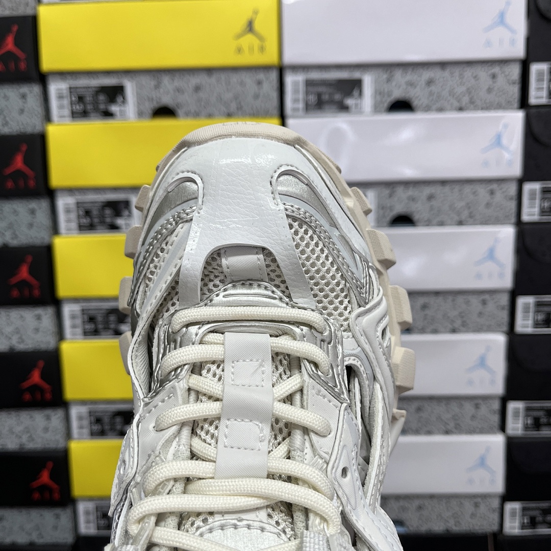 Balenciaga Track 2.0 - Image 105