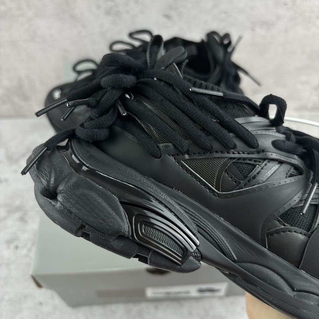 Balenciaga BLCG Track 3.0 - Image 5