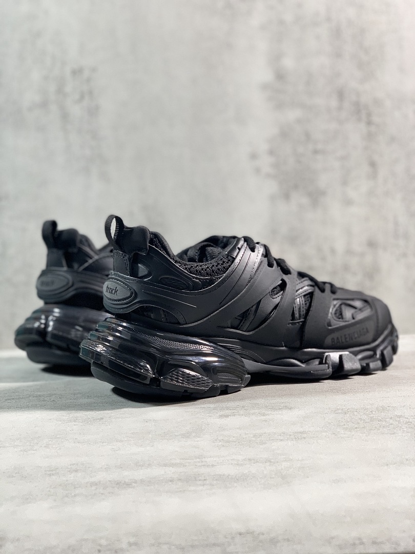Balenciaga BLCG Track 3.0 - Image 5