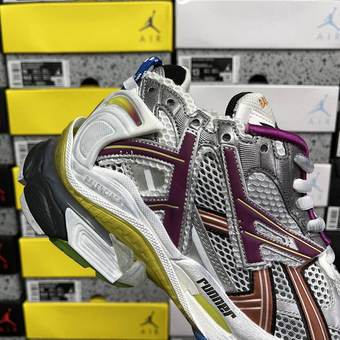 Balenciaga BLCG Runner 7 Gen - Image 9