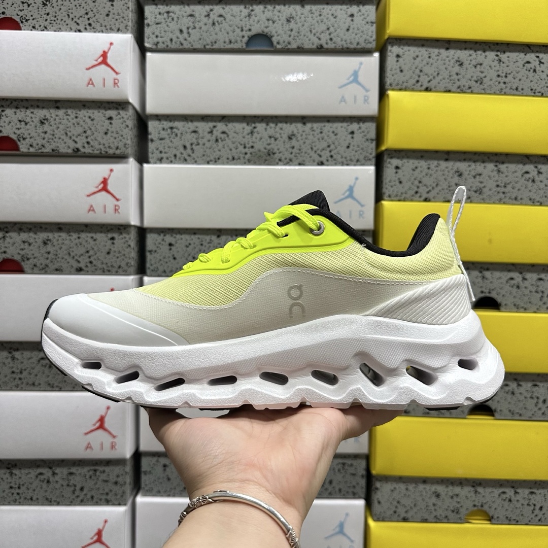 On Running Running Cloudtilt 2 LOEWE Neon Yellow White 3ME10692911 - Image 9