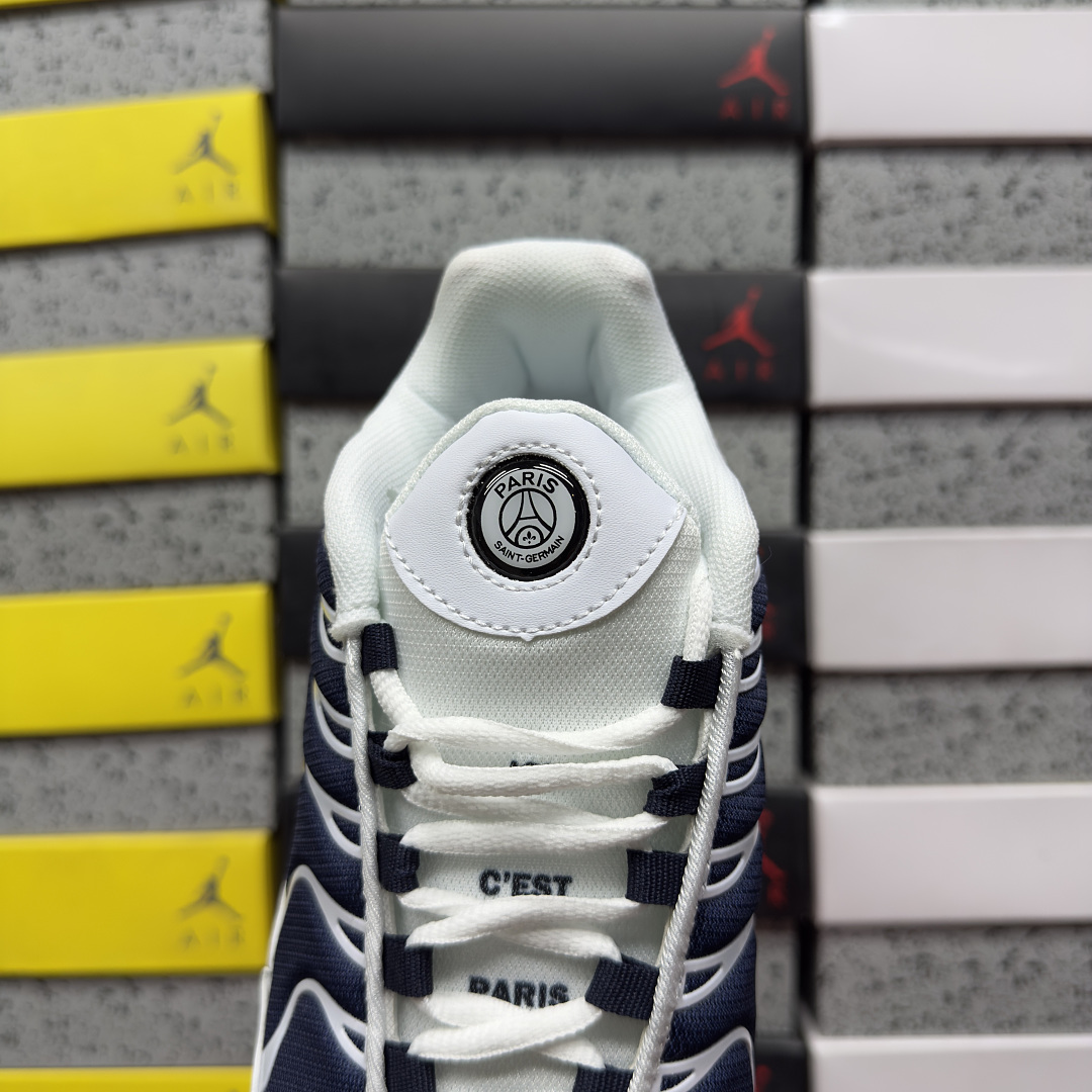 Nike Air Max Plus - Image 6