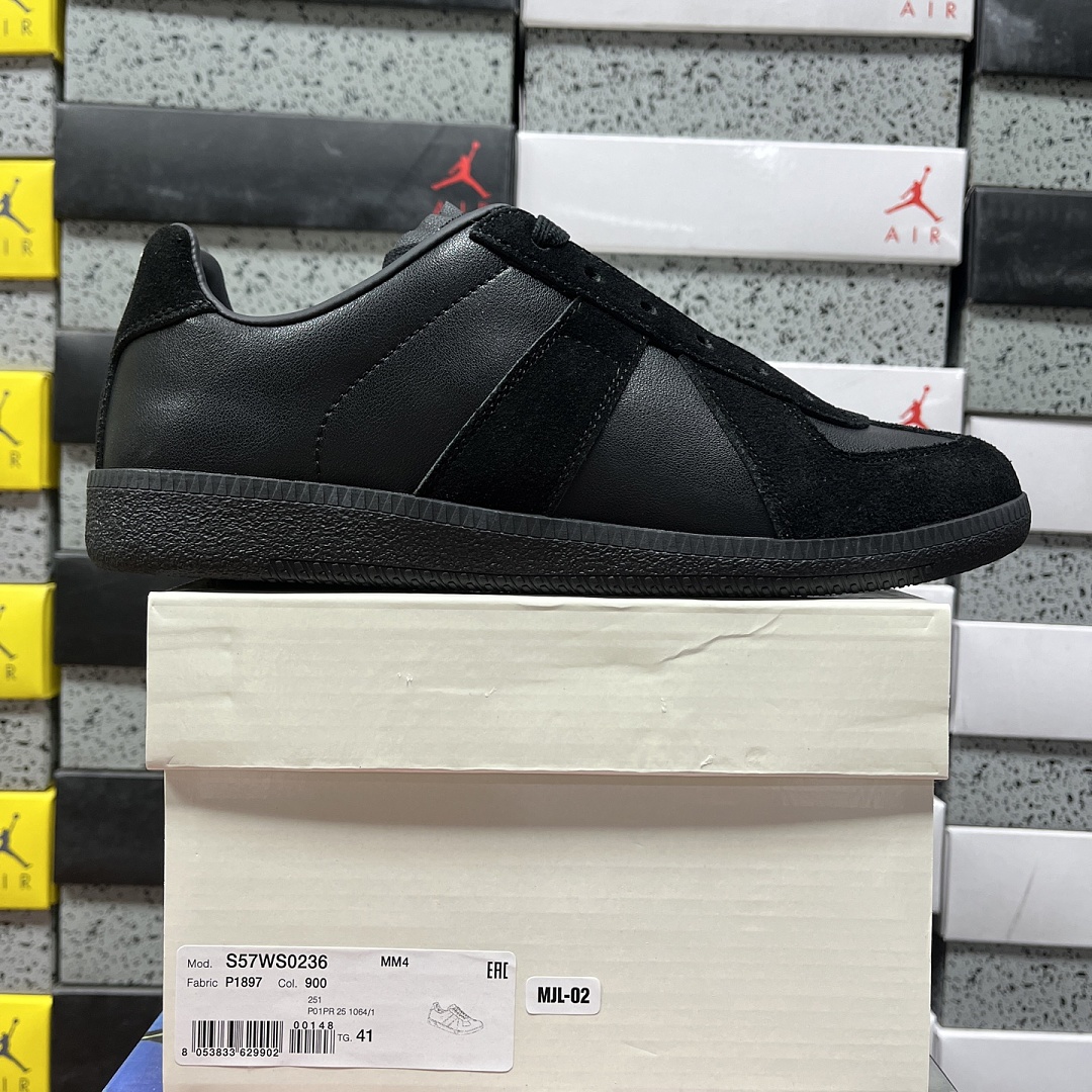 On Running Maison Margiela Replica Triple Black P1897