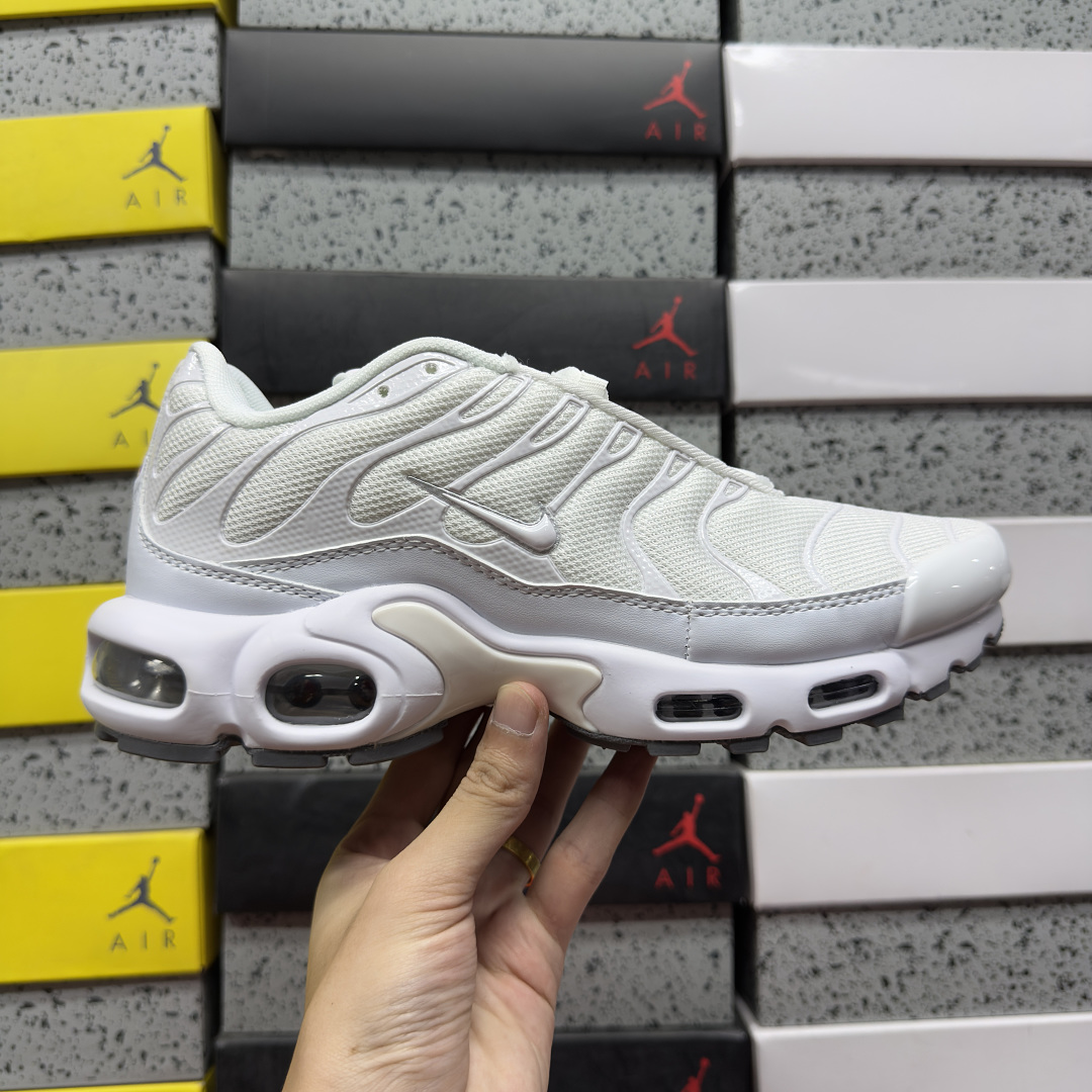 Nike Air Max Plus (White) - Image 2