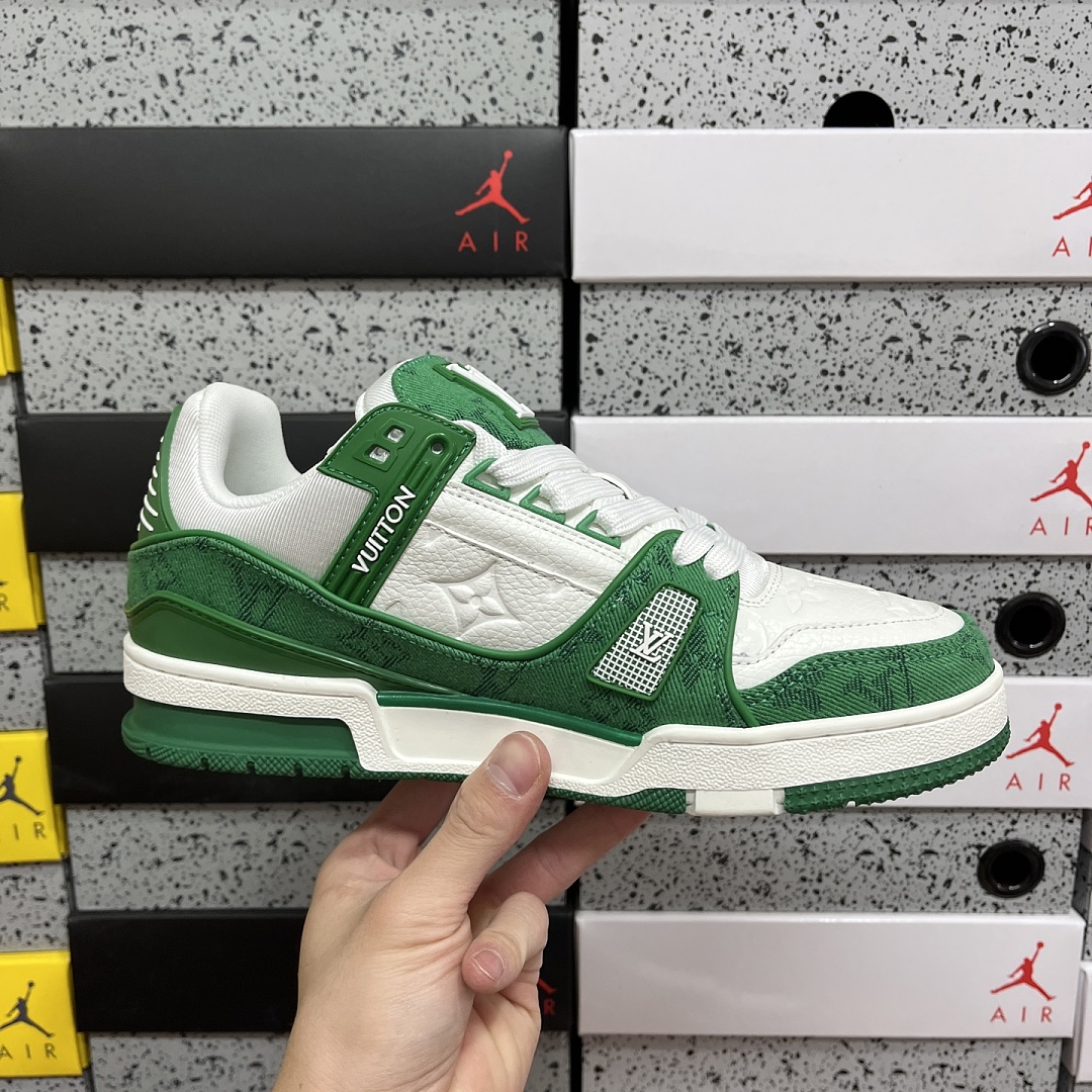 Louis Vuitton Trainer - Image 8