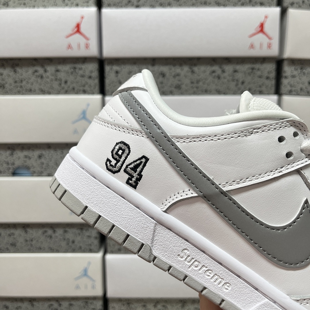 Nike SB Dunk Low Supreme 94 White Metallic Silver Collab (Grey) - Image 7