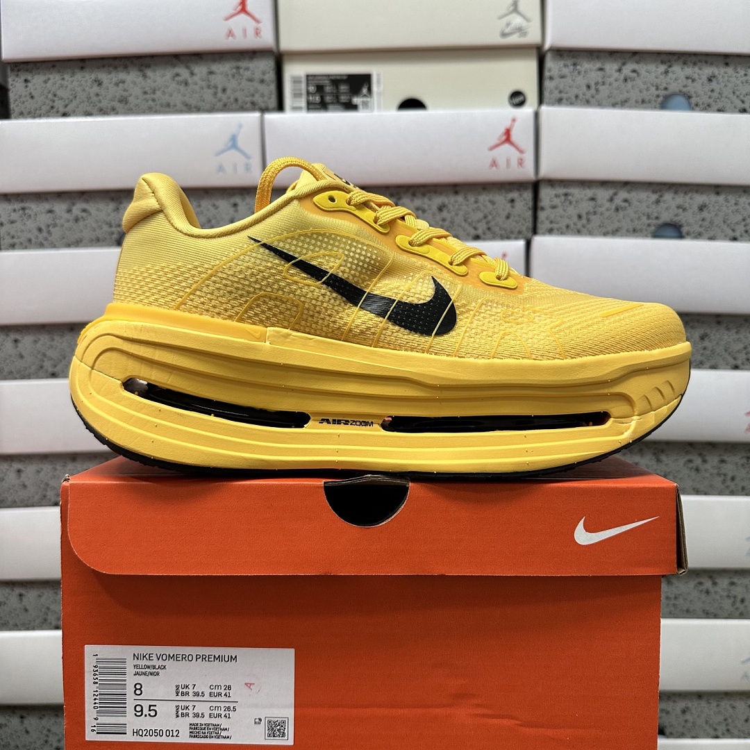 Nike Vomero Premium HQ2050-012