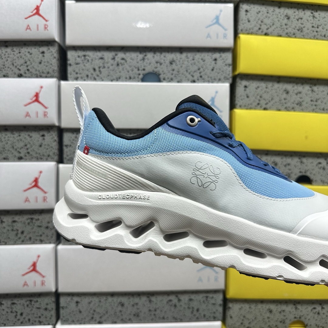 On Running Cloudtilt 2 LOEWE (Blue White) - Image 6