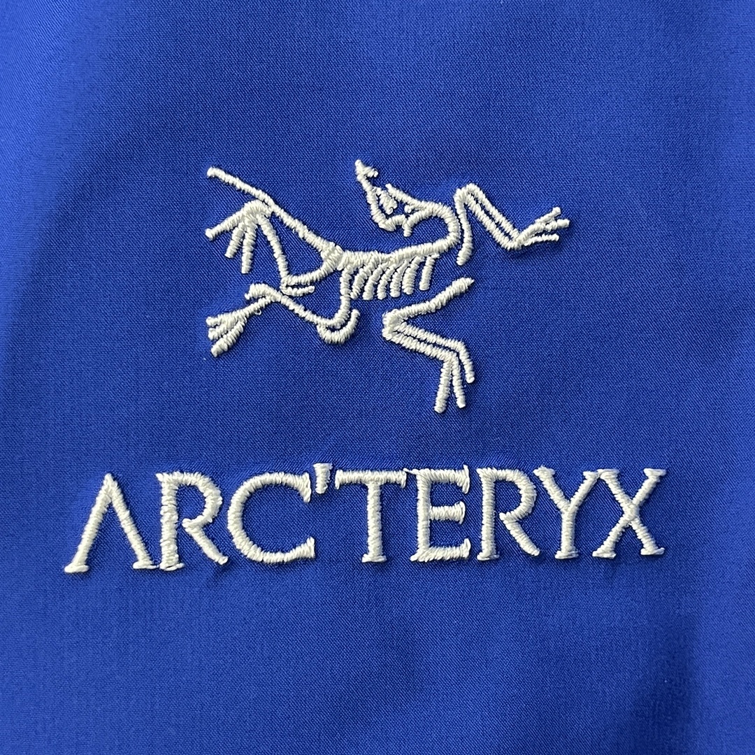 Arc'teryx Beta LT Jacket (Royal Blue) - Image 12