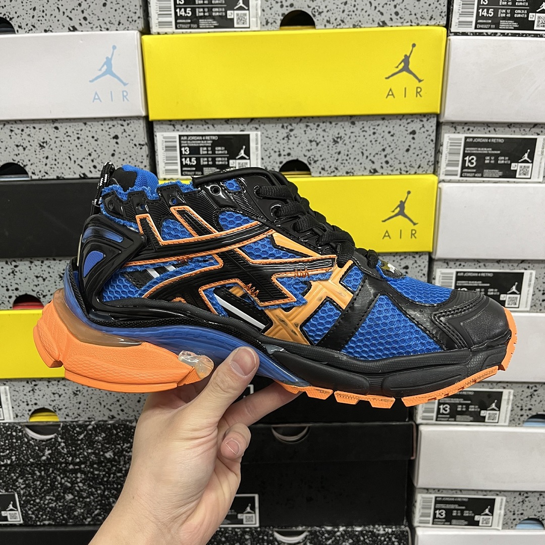 Balenciaga BLCG Runner 7.0 - Image 8