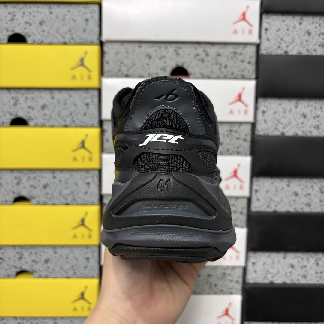 Balenciaga Jet 26 - Image 9