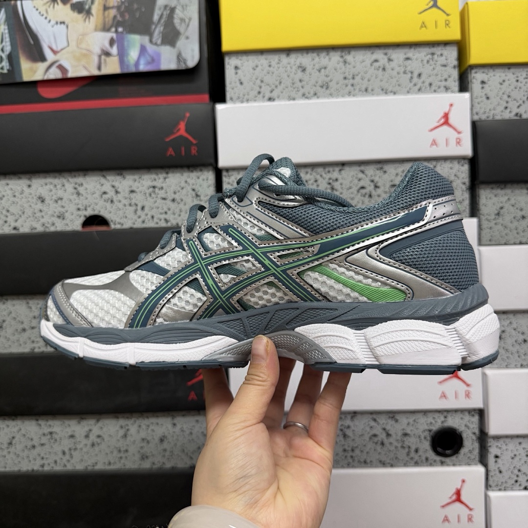 ASICS Gel-Cumulus 16 White Ironclad - Image 3