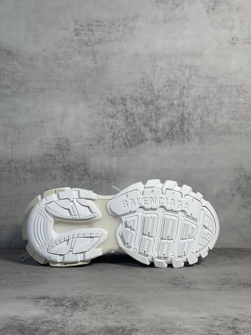 Balenciaga BLCG Track 3.0 - Image 2