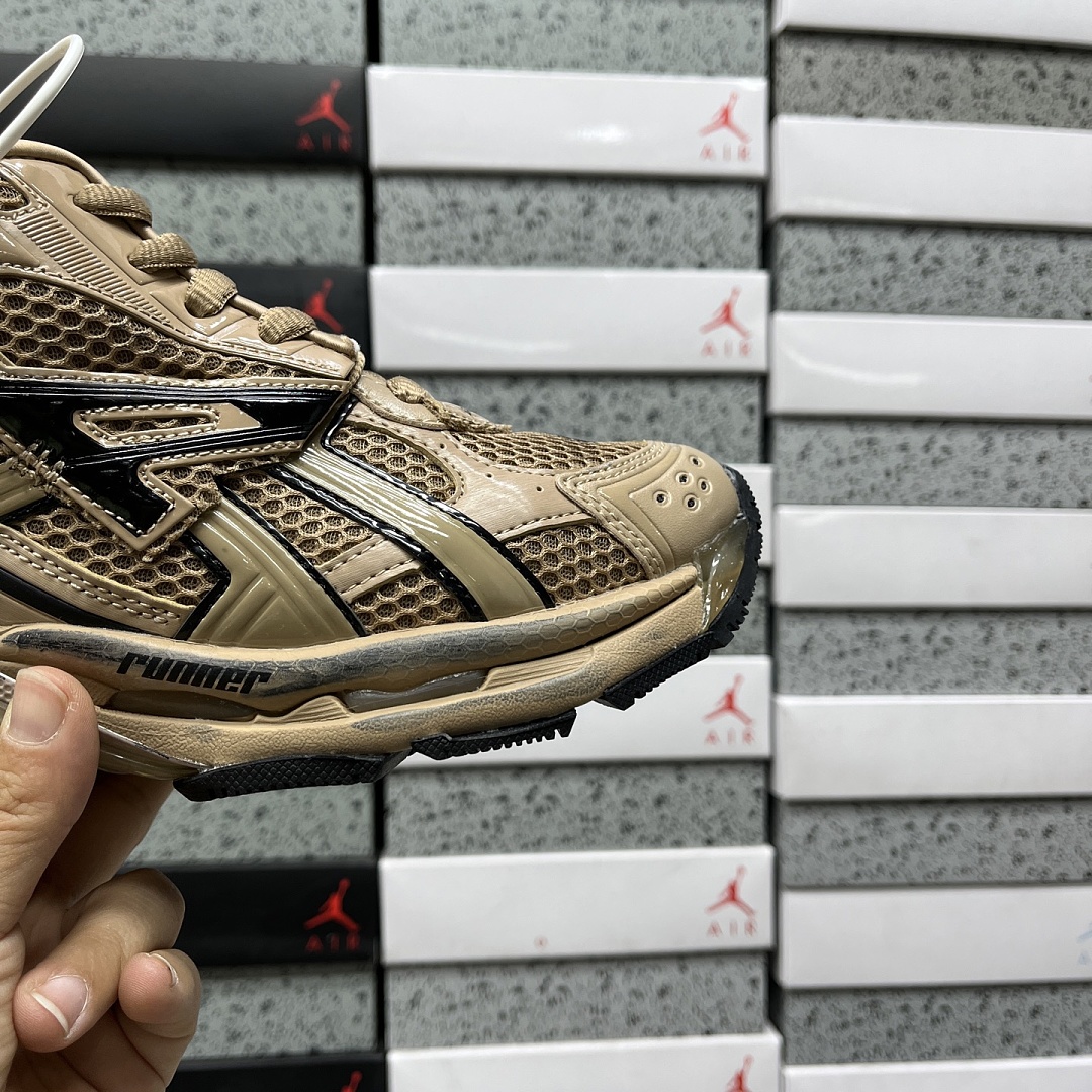 Balenciaga BLCG Runner - Image 82
