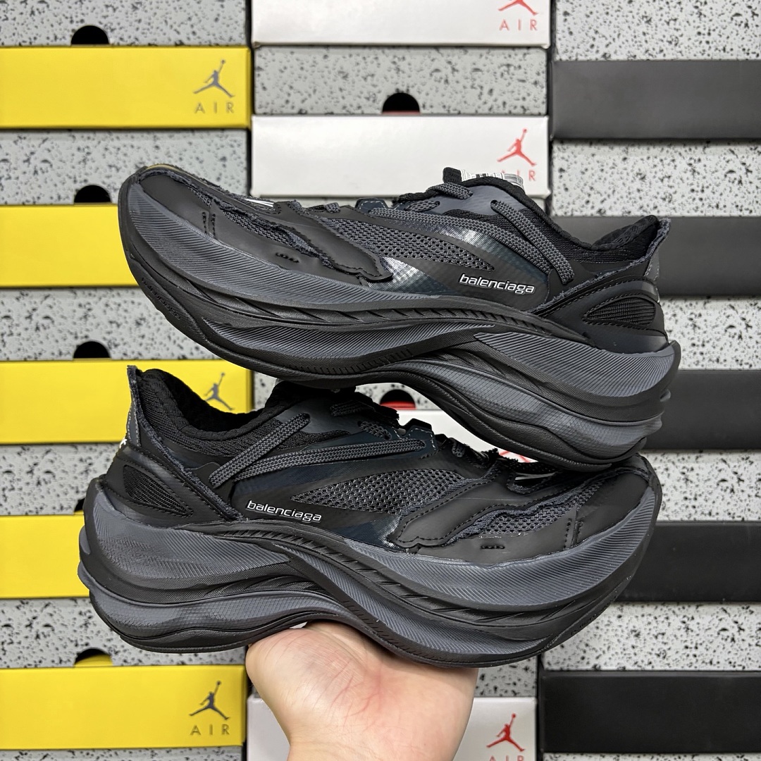 Balenciaga Jet 26 - Image 8