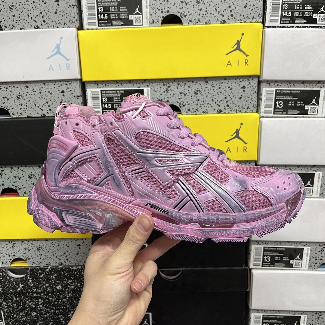 Balenciaga BLCG Runner 7.0 - Image 2