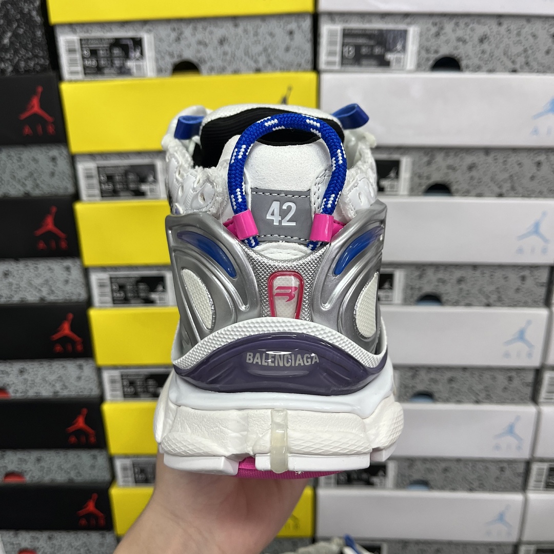 Balenciaga BLCG Runner 7.5 - Image 6