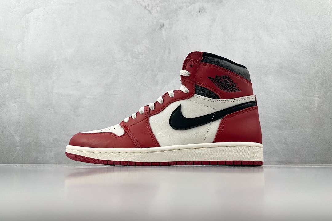 Chanel Jordan Air 1 Chicago - Image 18