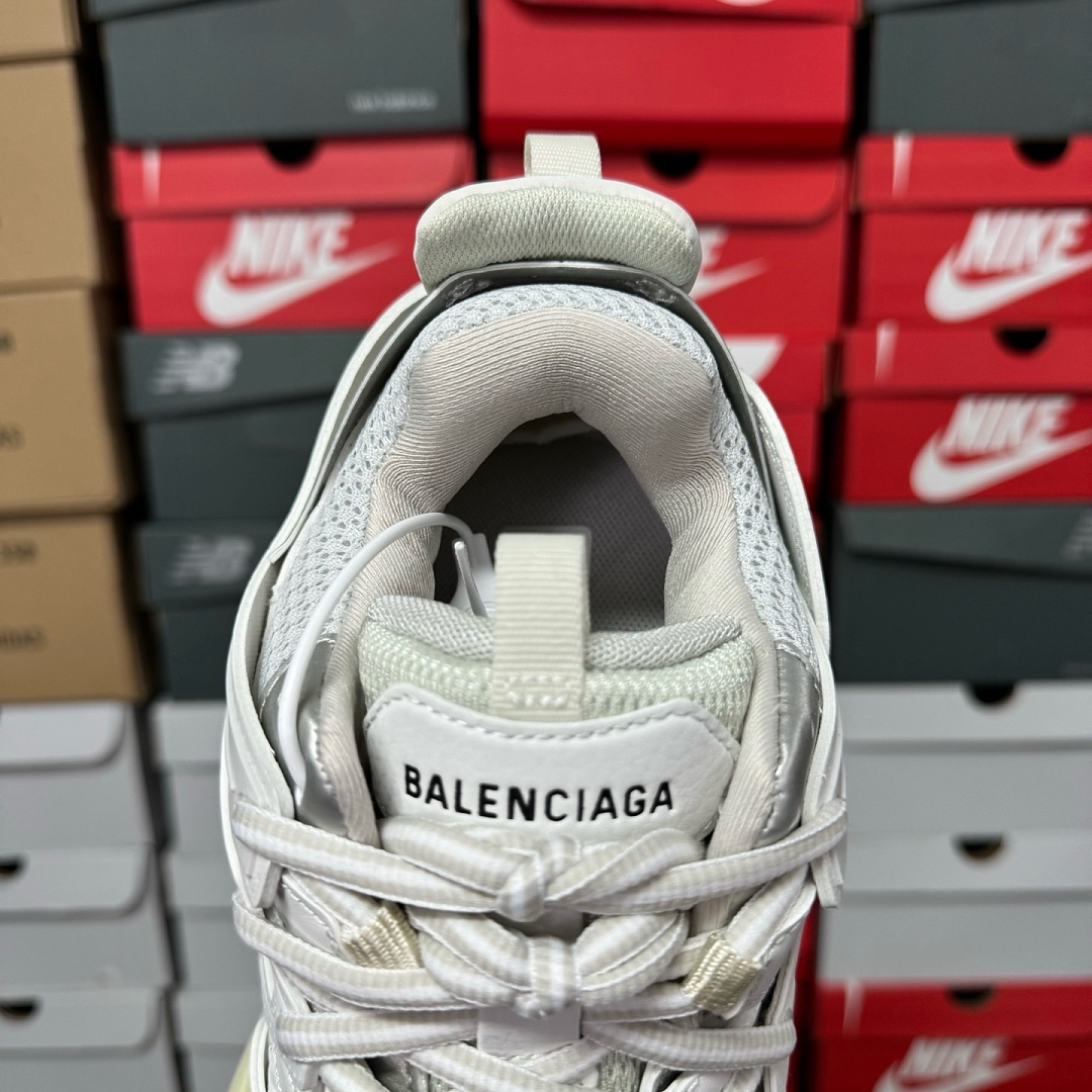 Balenciaga Track Grey White LED - Image 4