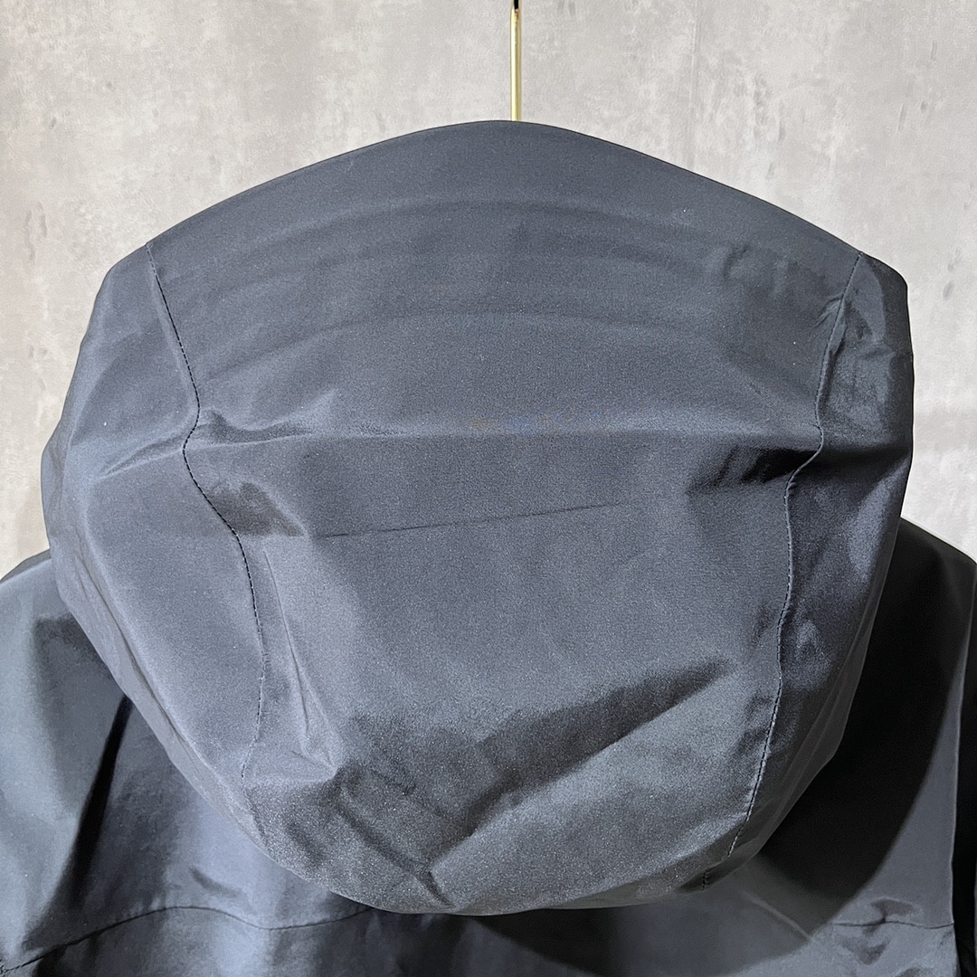 Arc'teryx Alpha Jacket 6 24K Gen (Black SV) - Image 13