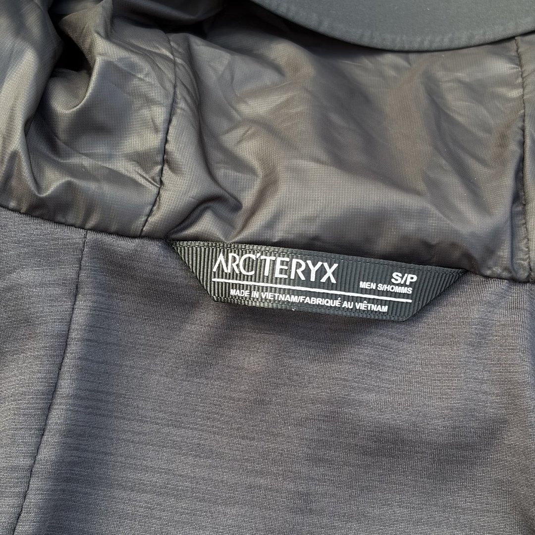 Arc'teryx Solano Hoodie Shell Jacket Black Hooded Windbreaker (Silver) - Image 12