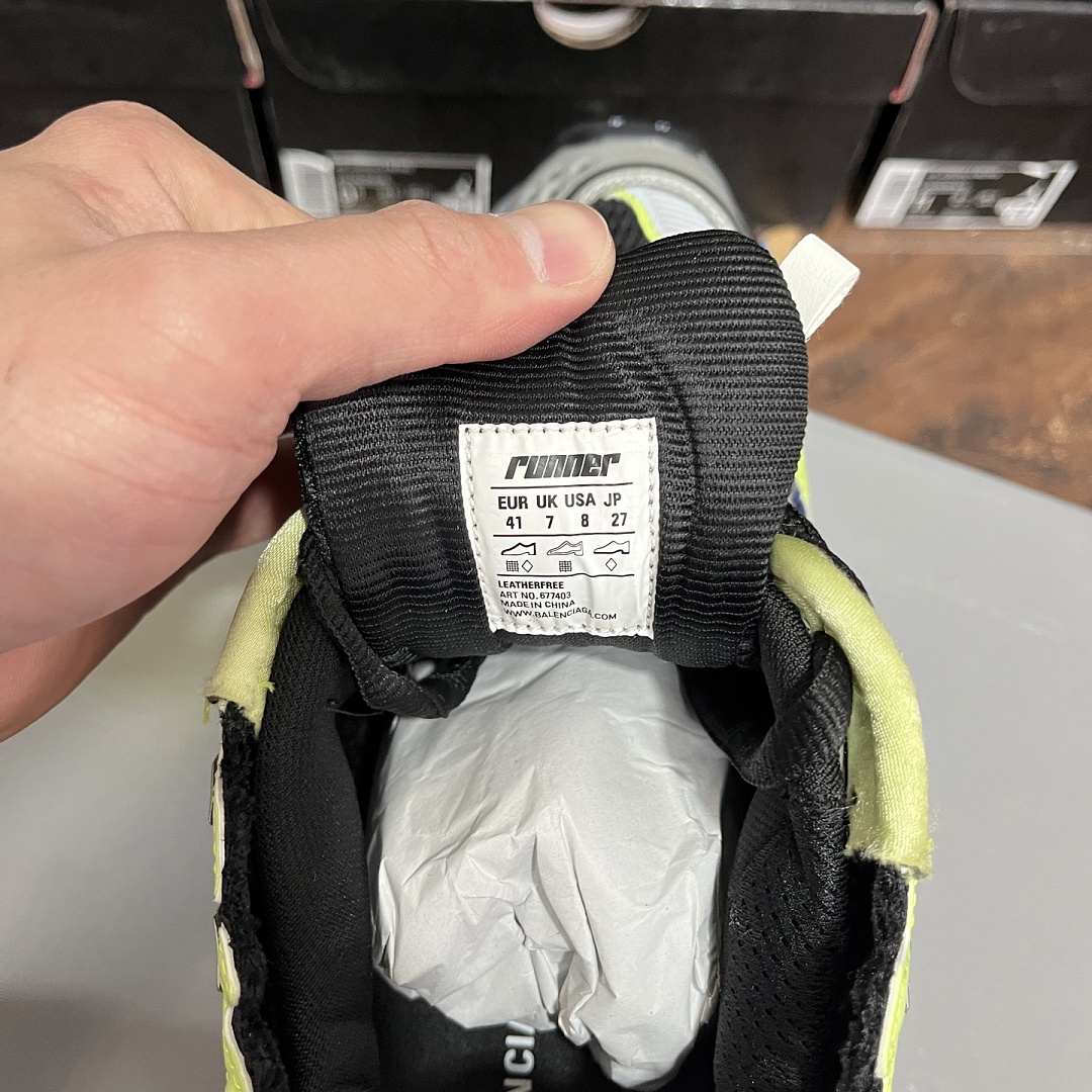 Balenciaga BLCG Runner 7.0 - Image 10