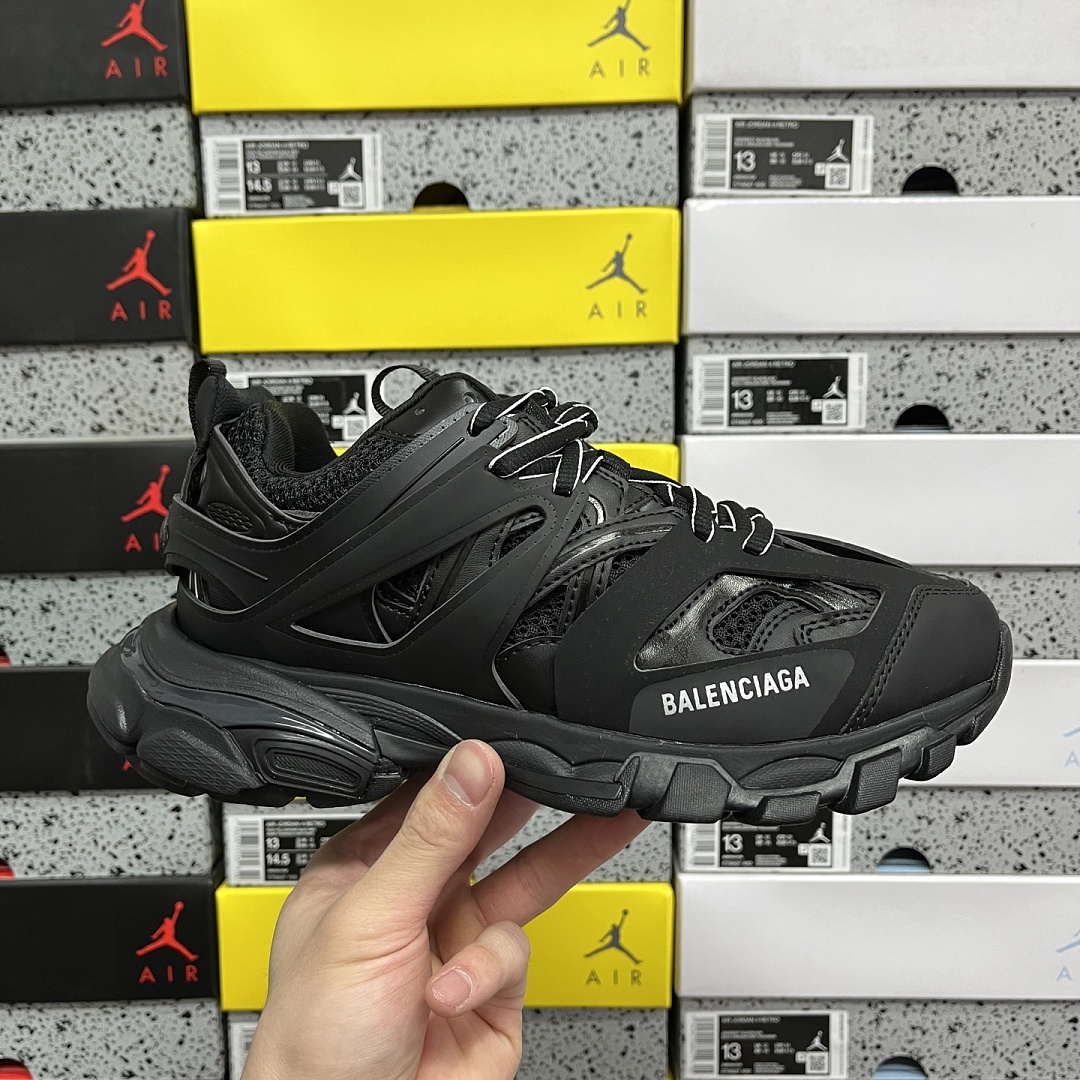 Balenciaga BLCG Track 3.0 - Image 3