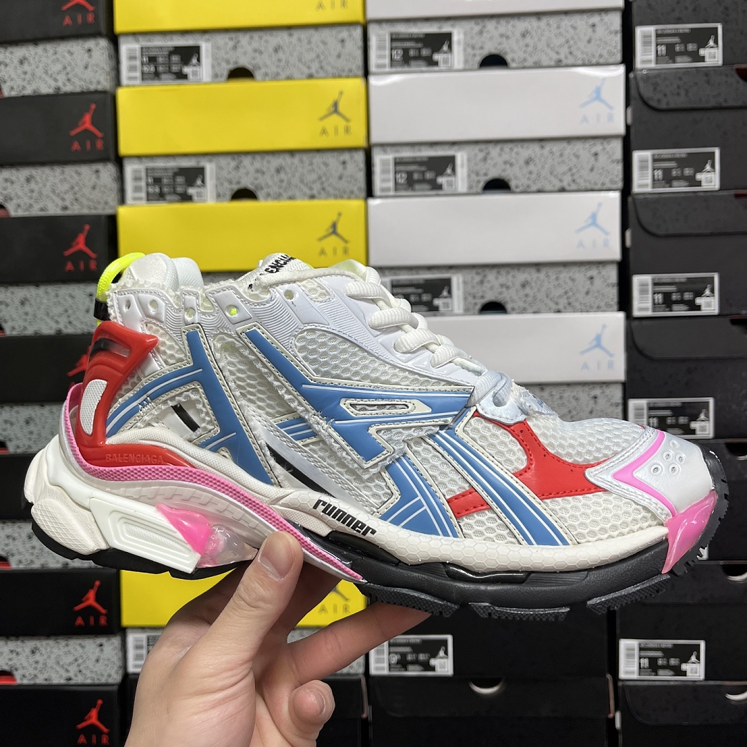 Balenciaga BLCG Runner 7.0 - Image 3