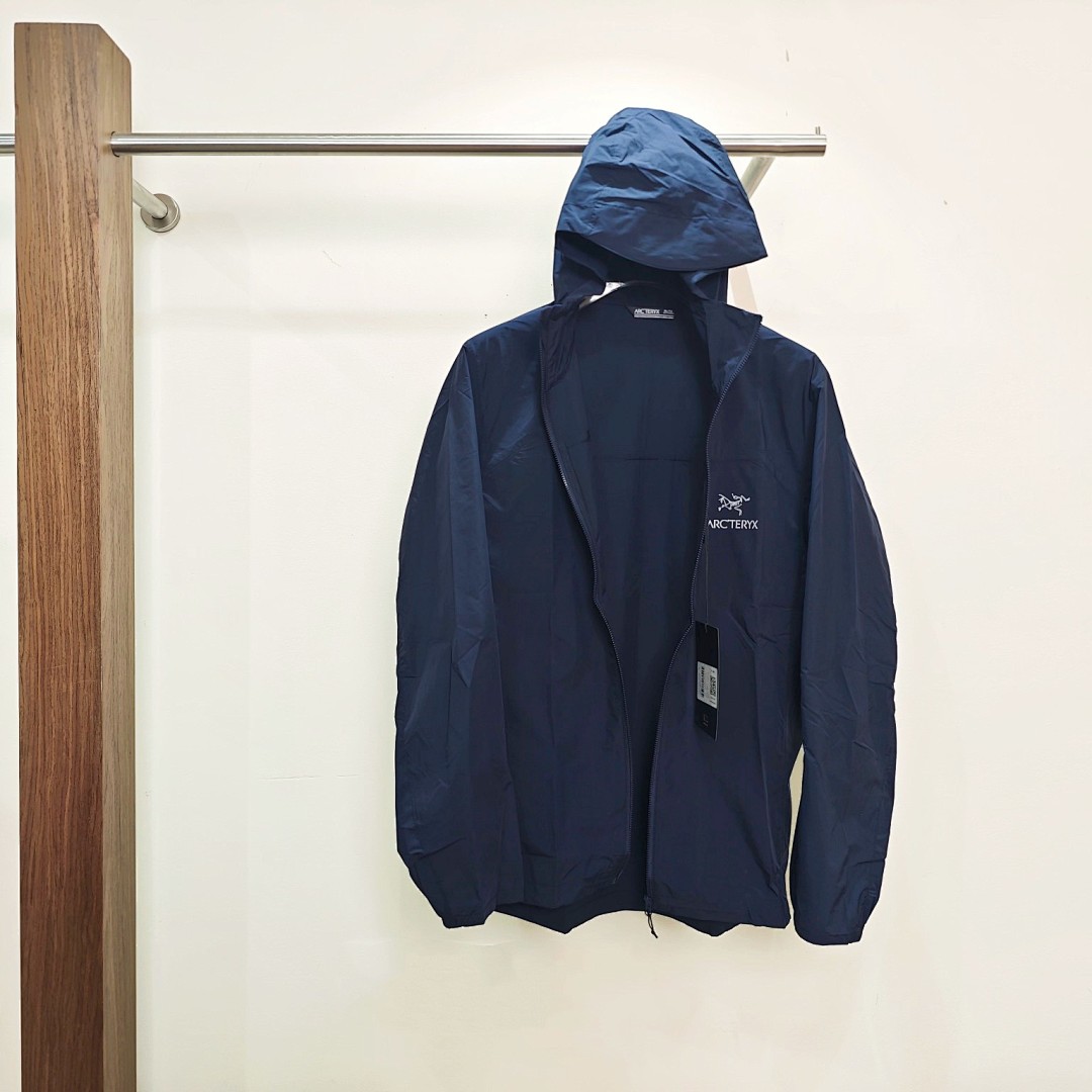 Arc'teryx Squamish Hoodie - Image 27