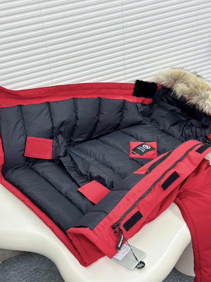 Canada Goose Children's Wear - Image 5