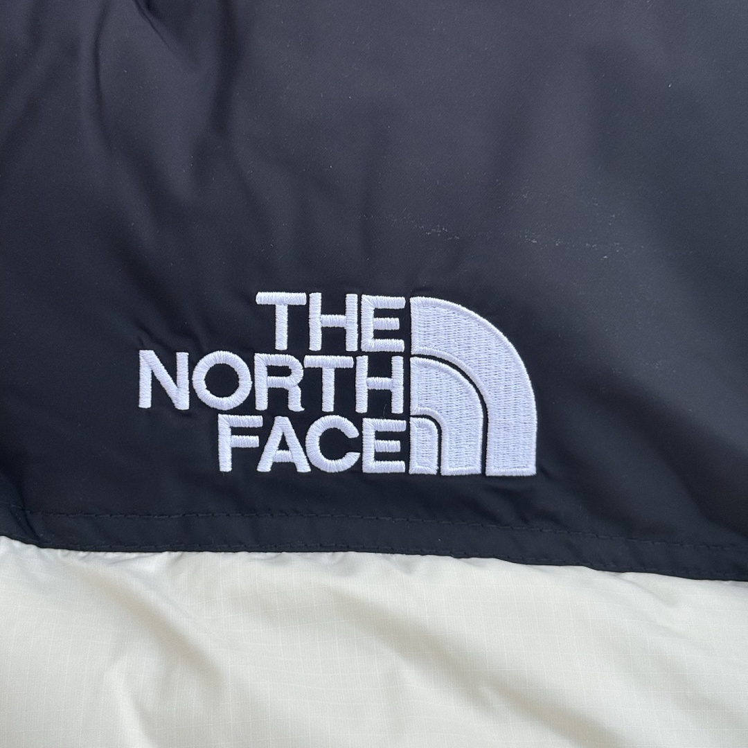 The North Face TNF 1996 Retro Nuptse 700 Fill Packable Jacket - Image 50