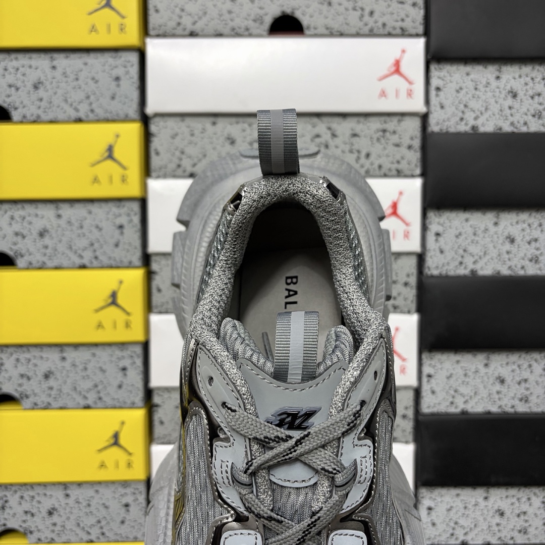 Balenciaga BLCG 3XL - Image 6
