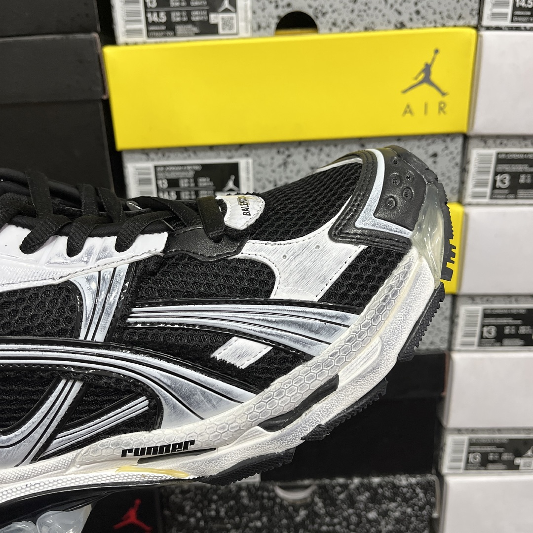 Balenciaga BLCG Runner 7.5 - Image 5