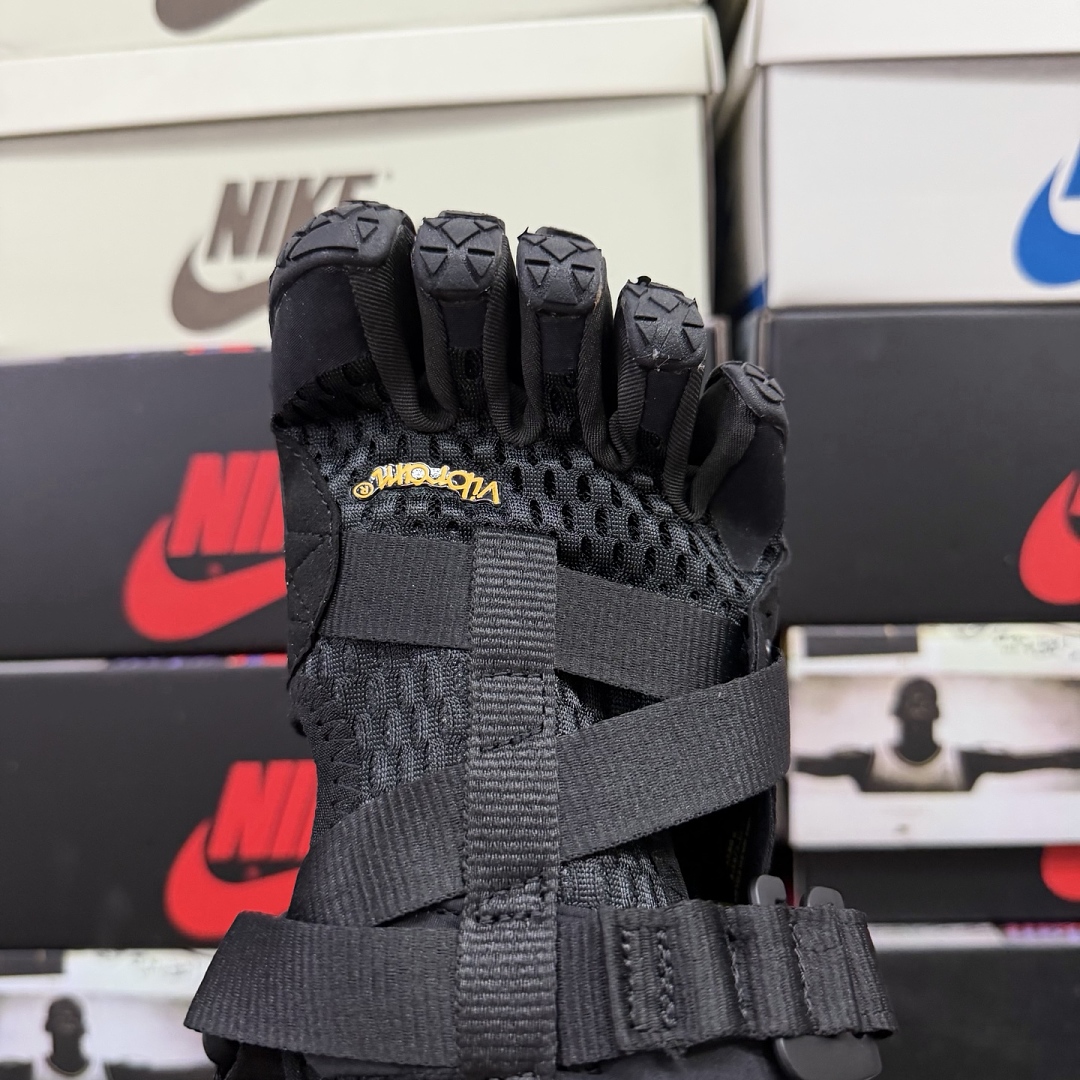 Suicoke Finger Chukka Boot - Image 7