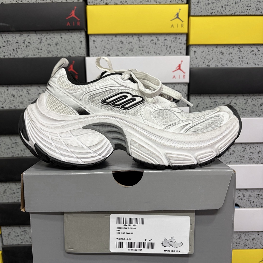 Balenciaga 6XL