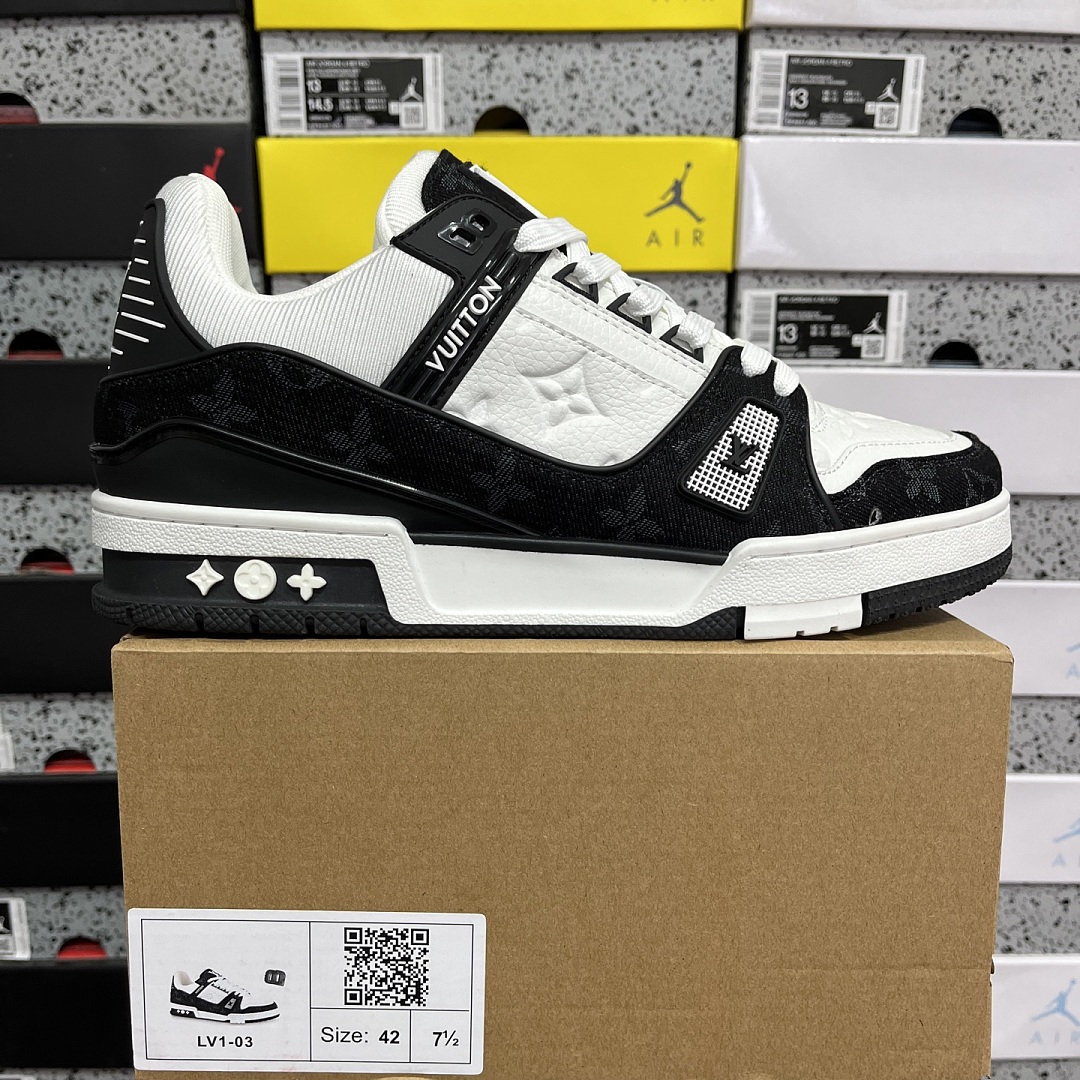 Louis Vuitton Trainer 1-03