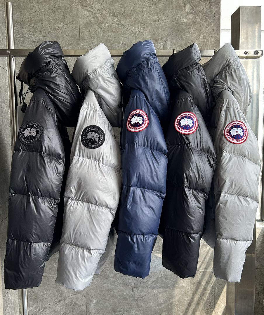 Canada Goose Crofton Puffer Jacket - Image 10