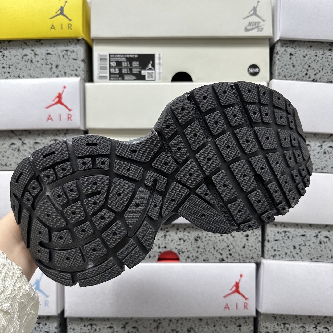 Balenciaga 3XL Sneakers - Image 20