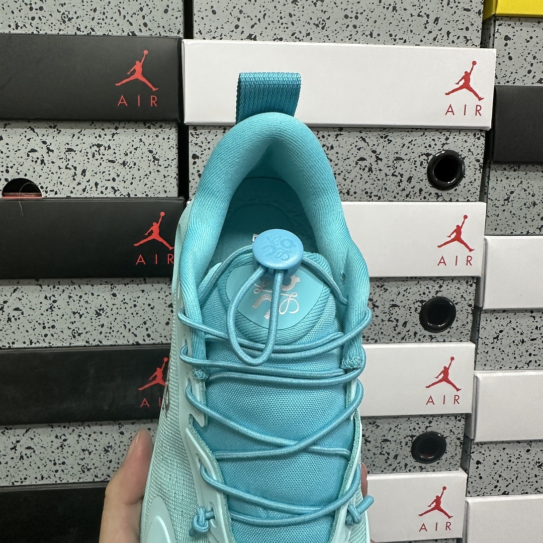On Running Cloudsolo LOEWE Turquoise - Image 3