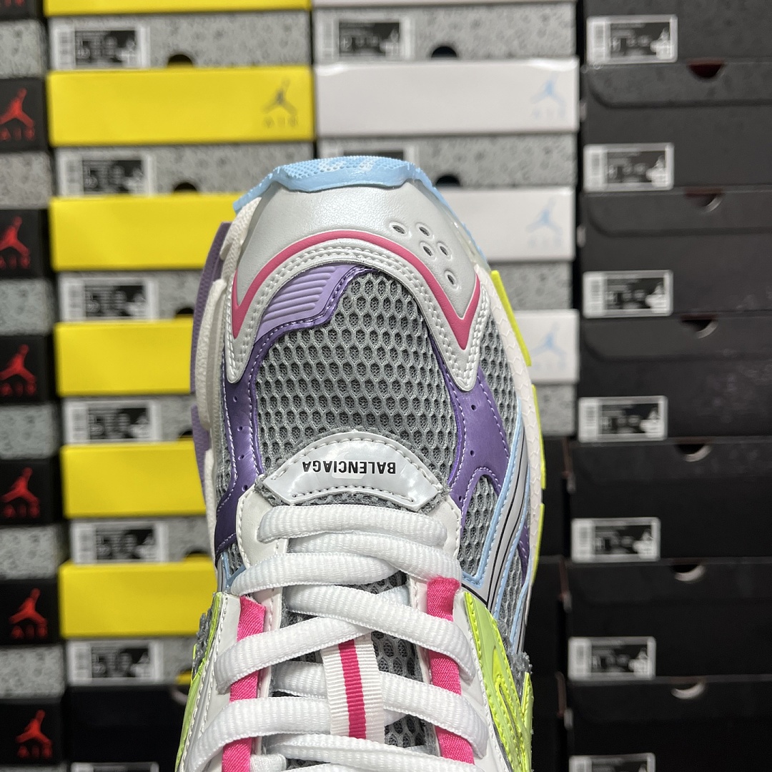 Balenciaga Runner/7.5 - Image 95