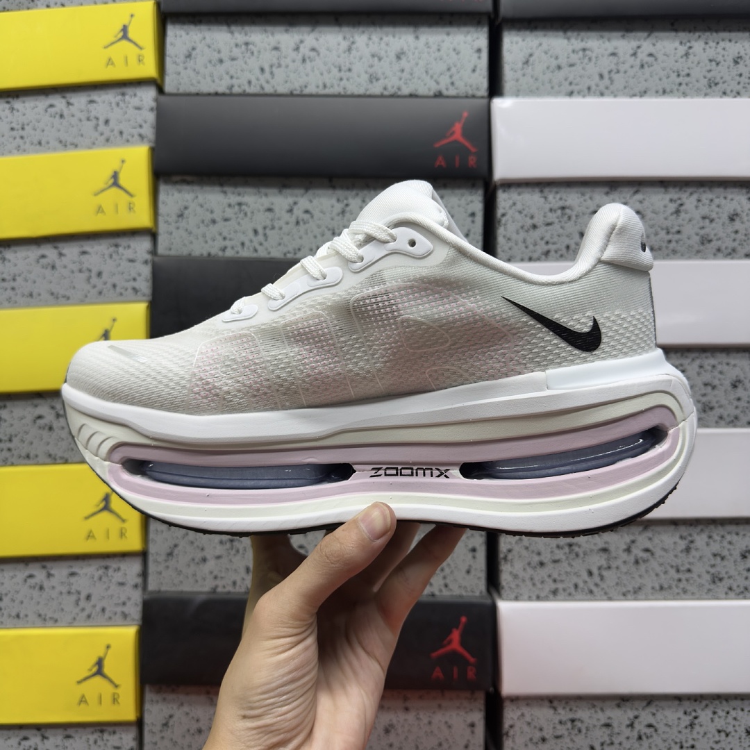 Nike Vomero Premium - Image 8