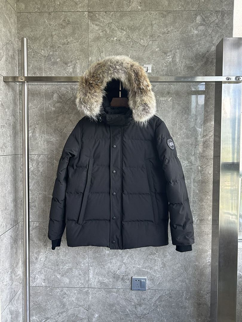 Canada Goose Wyndham Parka - Image 64