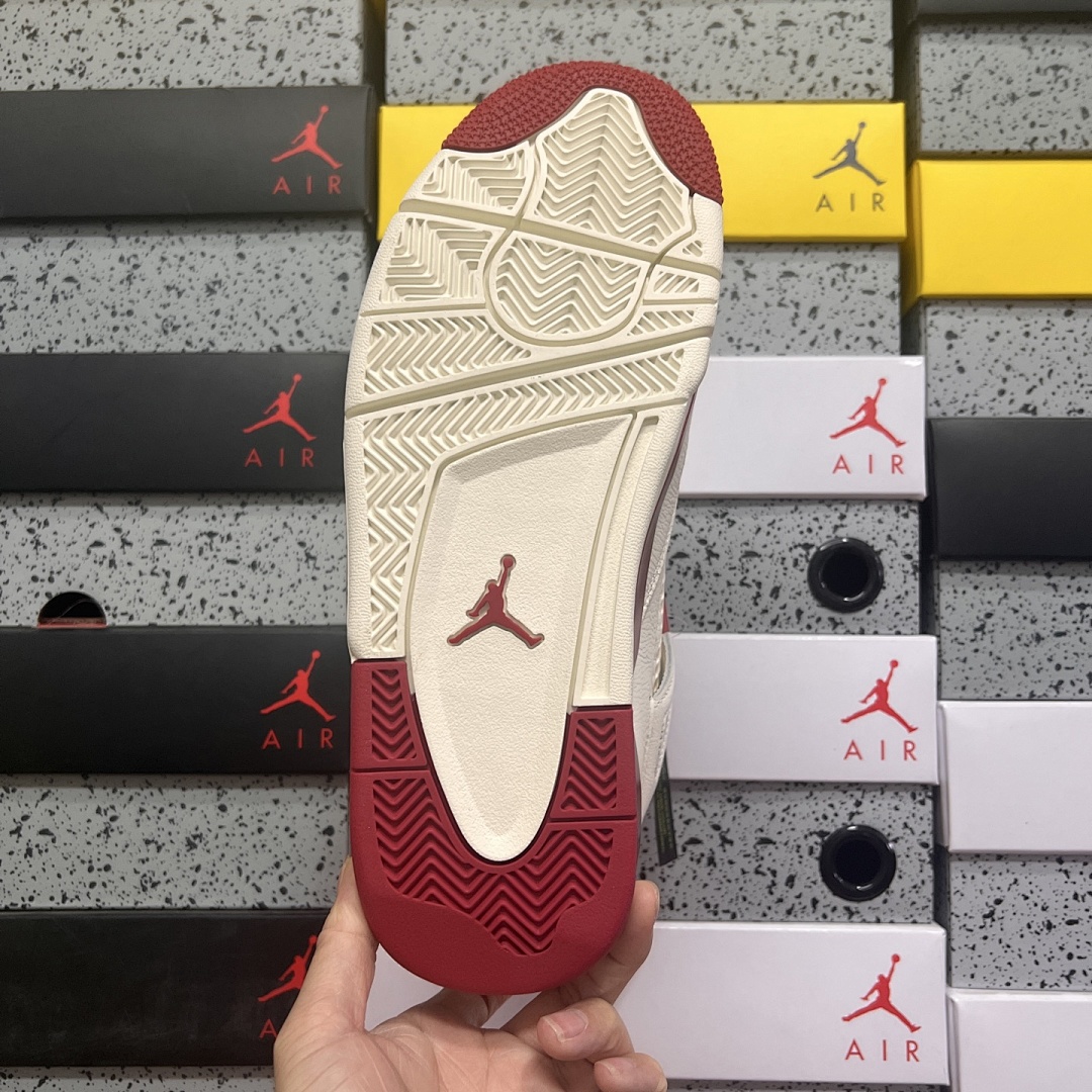 Nike Valentine's Day Sierra (Red) - Image 2
