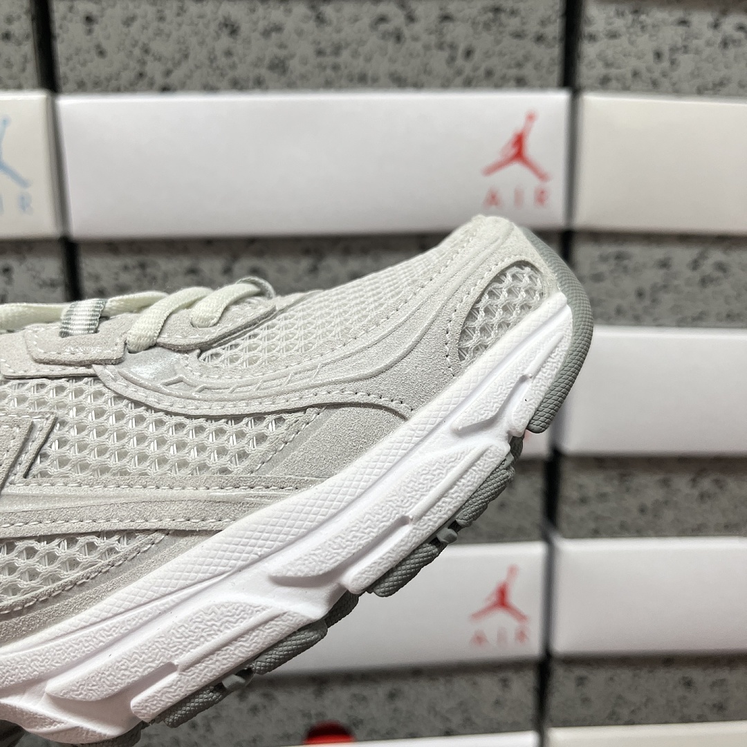 New Balance 740V2 Grey Reflection (Slate) - Image 5