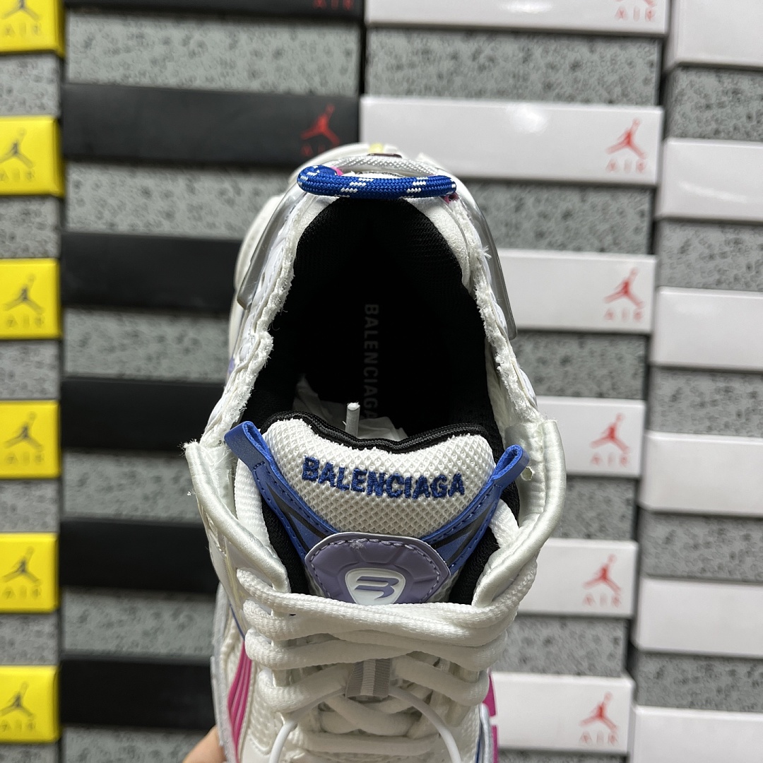 Balenciaga BLCG Runner 7.5 - Image 6