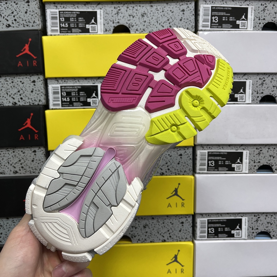 Balenciaga BLCG Runner 7.5 - Image 2