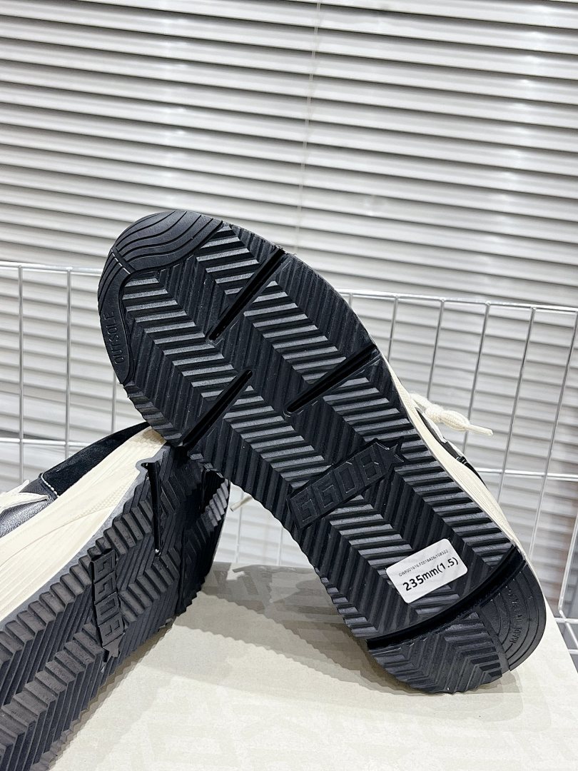 Golden Goose Deluxe Brand 16 - Image 2