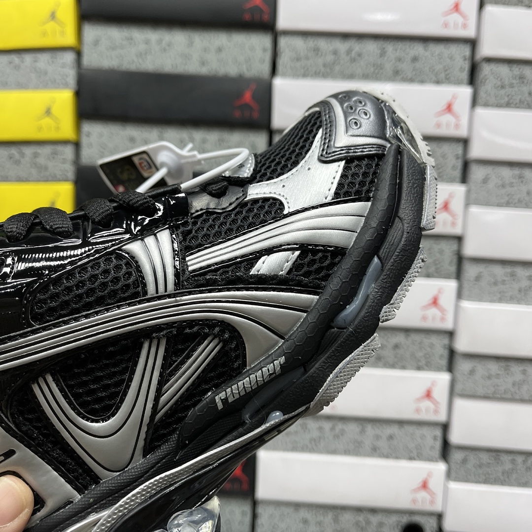 Balenciaga BLCG Runner 7.5 - Image 4