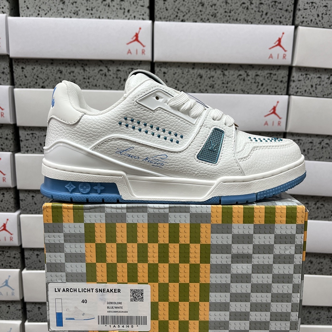 Louis Vuitton Trainer Rhinestone