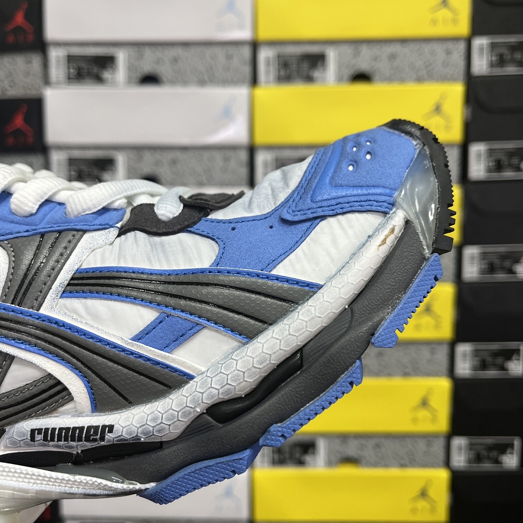Balenciaga BLCG Runner 7.5 - Image 5
